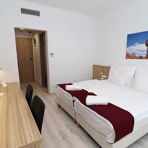 https://budafoki-sporthotel.inbudapesthotels.com